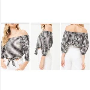 Forever21 Cropped Plaid Long Sleeve Blouse